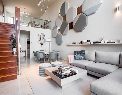 CASA ADOSADA DE ESTILO LOFT CON VISTAS ABIERTAS EN VENTA EN MARBELLA VIEWS, BENAHAVÍS
