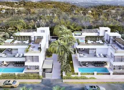 VILLA EN SEGUNDA LÍNEA DE PLAYA EN VENTA CERCA DE PUERTO BANÚS, EN LA MILLA DE ORO DE MARBELLA