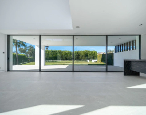 Villa Pareada en venta en Marbella Golden Mile