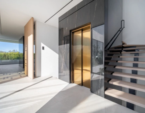 Villa Pareada en venta en Marbella Golden Mile