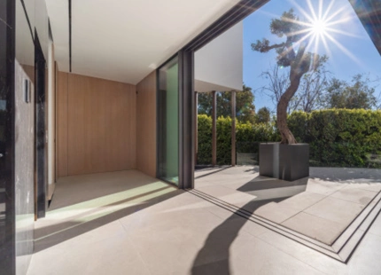 EXCEPCIONAL VILLA PAREADA EN VENTA EN LA MILLA DE ORO DE MARBELLA