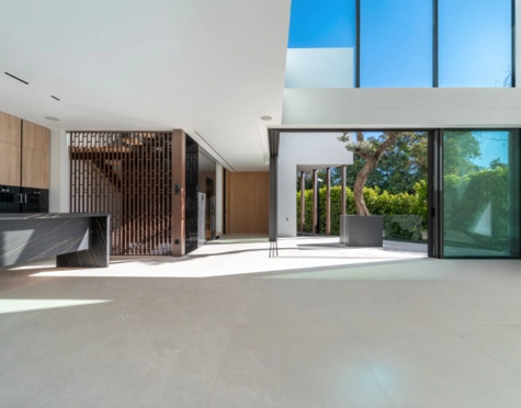 Villa Pareada en venta en Marbella Golden Mile