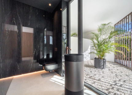 EXCEPCIONAL VILLA PAREADA EN VENTA EN LA MILLA DE ORO DE MARBELLA
