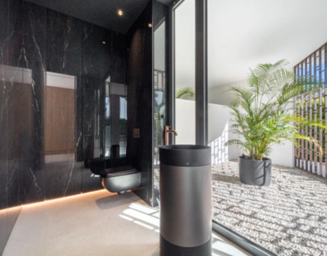 Villa Pareada en venta en Marbella Golden Mile