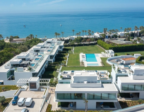 Villa Pareada en venta en Marbella Golden Mile