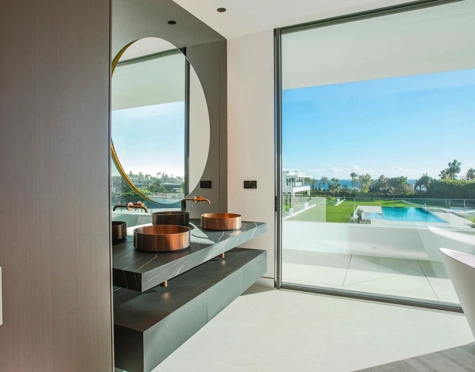 Villa Pareada en venta en Marbella Golden Mile