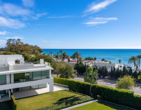 Villa Pareada en venta en Marbella Golden Mile