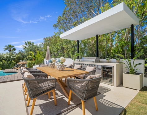 Villa en venta en Los Naranjos, Nueva Andalucia