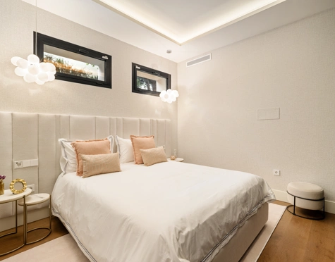 Villa en venta en Los Naranjos, Nueva Andalucia