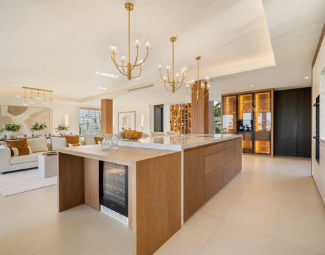 Villa en venta en Los Naranjos, Nueva Andalucia