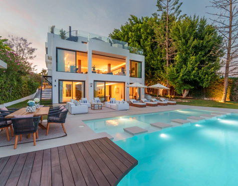 Villa en venta en Los Naranjos, Nueva Andalucia