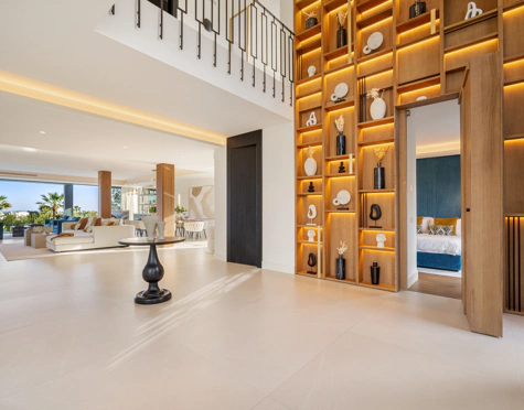 Villa en venta en Los Naranjos, Nueva Andalucia