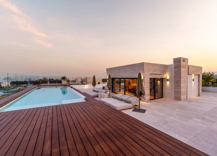 SKY VILLA DE LUJO CON VISTAS PANORÁMICAS Y PISCINA PRIVADA