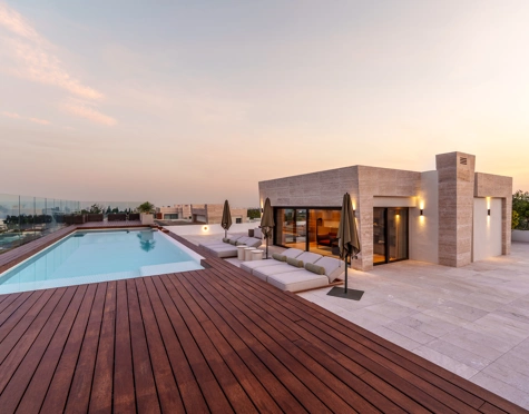 Duplex Penthouse for sale in Marbella Golden Mile