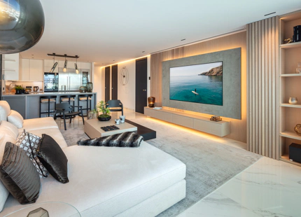 APARTAMENTO CONTEMPORÁNEO EN PRIMERA LÍNEA DE MARINA EN PUERTO BANÚS
