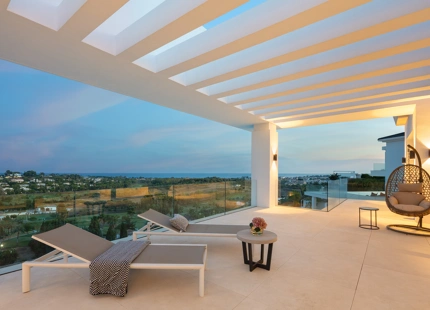 VILLA CONTEMPORÁNEA CON VISTAS PANORÁMICAS EN EL PARAÍSO