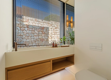 VILLA CONTEMPORÁNEA DE LUJO EN LOMAS DE MARBELLA CLUB EN LA MILLA DE ORO