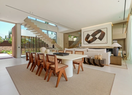 VILLA CONTEMPORÁNEA DE LUJO EN LOMAS DE MARBELLA CLUB EN LA MILLA DE ORO