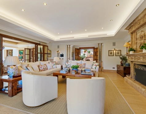 Villa for sale in Las Lomas del Marbella Club, Marbella Golden Mile
