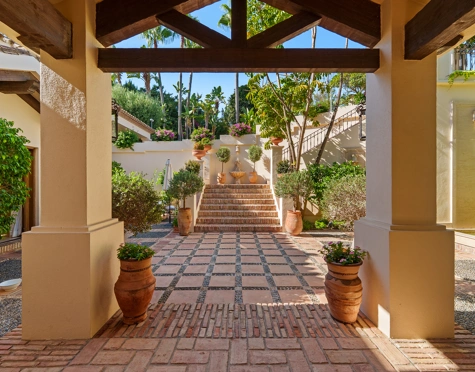 Villa for sale in Las Lomas del Marbella Club, Marbella Golden Mile