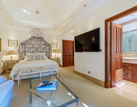 Villa for sale in Las Lomas del Marbella Club, Marbella Golden Mile