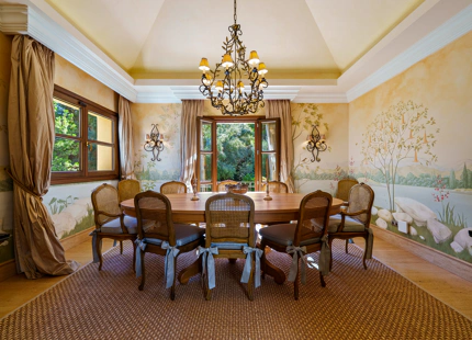 ELEGANTE VILLA ANDALUZA EN LA MILLA DE ORO DE MARBELLA