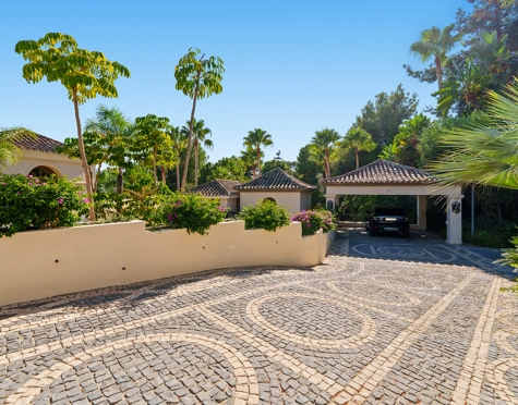 Villa for sale in Las Lomas del Marbella Club, Marbella Golden Mile