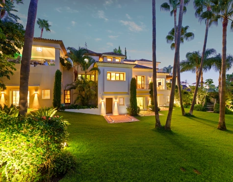 Villa for sale in Las Lomas del Marbella Club, Marbella Golden Mile