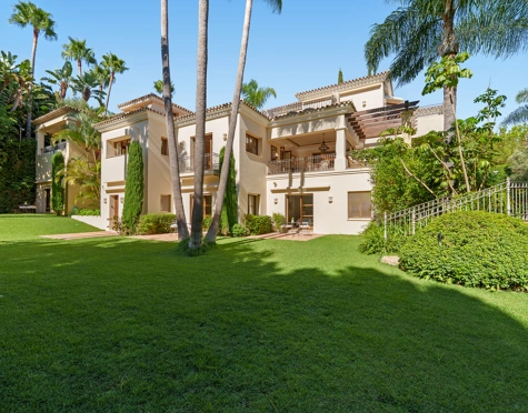 Villa for sale in Las Lomas del Marbella Club, Marbella Golden Mile