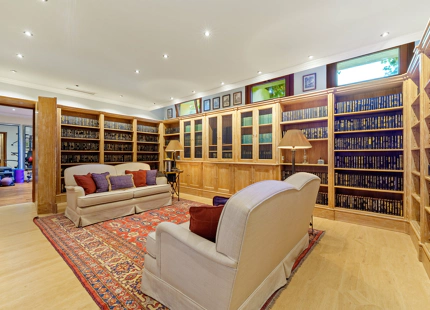 ELEGANTE VILLA ANDALUZA EN LA MILLA DE ORO DE MARBELLA