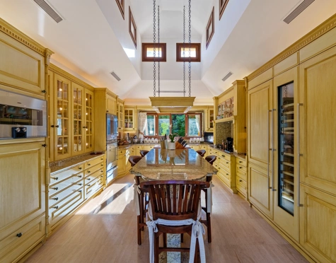 Villa for sale in Las Lomas del Marbella Club, Marbella Golden Mile