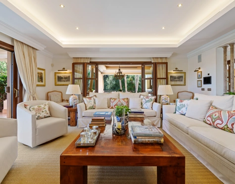 Villa for sale in Las Lomas del Marbella Club, Marbella Golden Mile