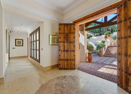 ELEGANTE VILLA ANDALUZA EN LA MILLA DE ORO DE MARBELLA