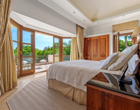 Villa for sale in Las Lomas del Marbella Club, Marbella Golden Mile