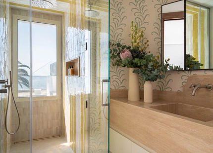 BEACHFRONT LUXURY RESIDENCE ON MARBELLA’S GOLDEN MILE