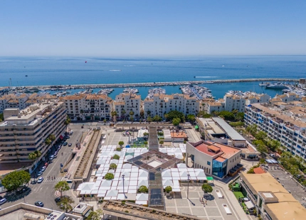 APARTAMENTO CON VISTAS AL MAR EN EL CORAZÓN DE PUERTO BANÚS