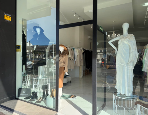 Business for long term rent in Marbella - Puerto Banus