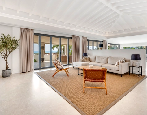 Villa for sale in Paraiso Alto, Benahavis