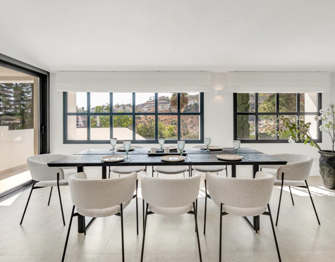 Villa for sale in Paraiso Alto, Benahavis