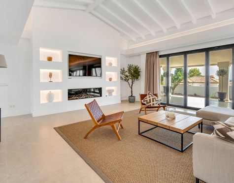 Villa for sale in Paraiso Alto, Benahavis