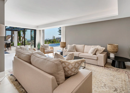 LUXURY VILLA WITH SEA AND GOLF VIEWS IN EL PARAÍSO ALTO