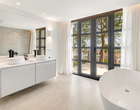 Villa for sale in Paraiso Alto, Benahavis