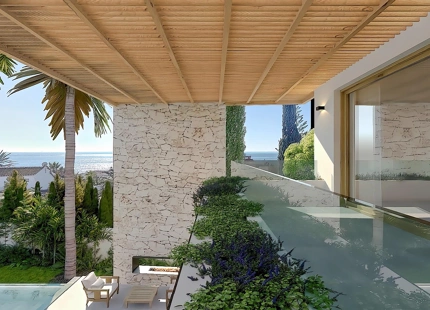 PARCELA CON PROYECTO DE VILLA A PASOS DE LA PLAYA EN MARBESA