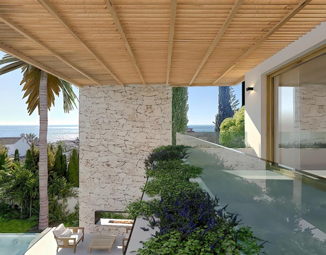 PLOT WITH APPROVED VILLA PROJECT JUST STEPS FROM THE BEACH IN MARBESA