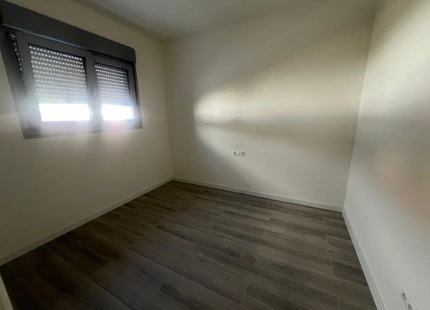 APARTAMENTO MODERNO CON VISTAS AL MAR EN ESTEPONA