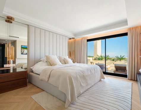Duplex Penthouse for sale in Nueva Andalucia, Marbella