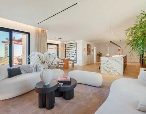 Duplex Penthouse for sale in Nueva Andalucia, Marbella