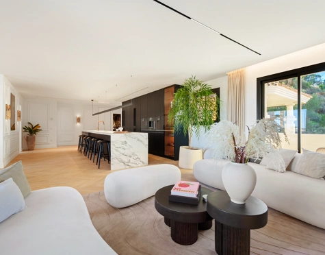 Duplex Penthouse for sale in Nueva Andalucia, Marbella
