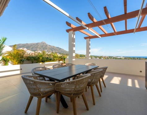 Duplex Penthouse for sale in Nueva Andalucia, Marbella