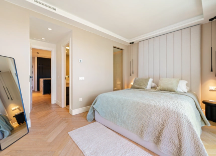 LUXURY DUPLEX PENTHOUSE WITH PANORAMIC SEA AND MOUNTAIN VIEWS IN NUEVA ANDALUCÍA